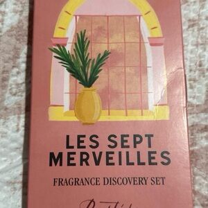 Les Sept Merveilles Fragrance Discovery Set - Pink Box